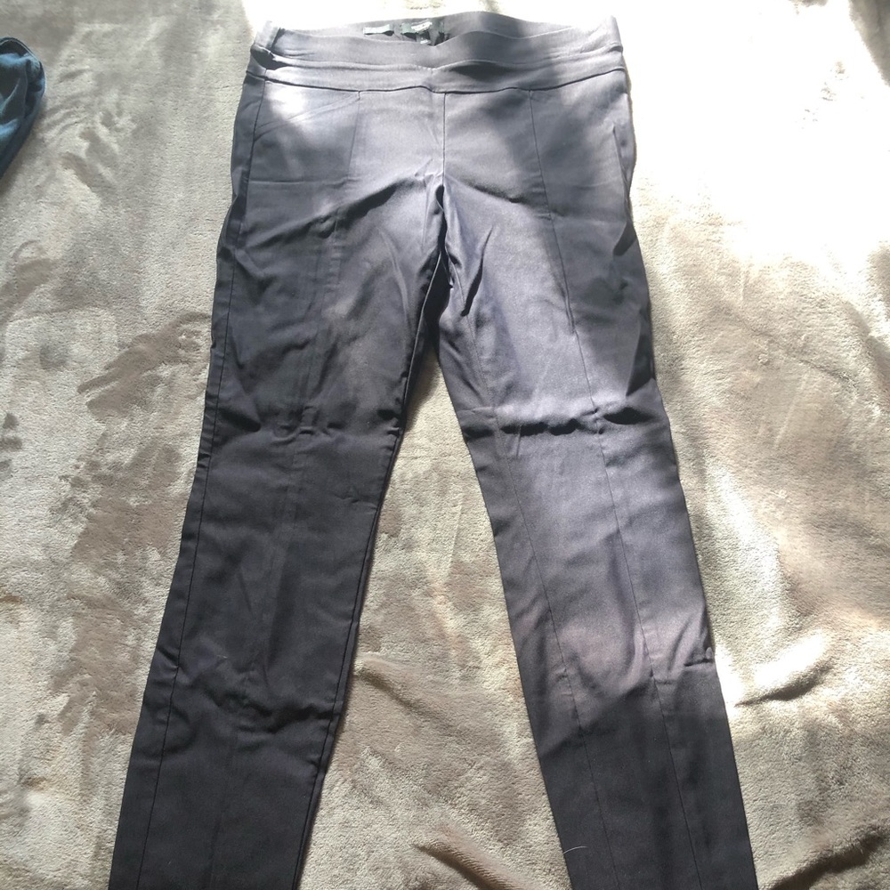 Skinny leg work style pants